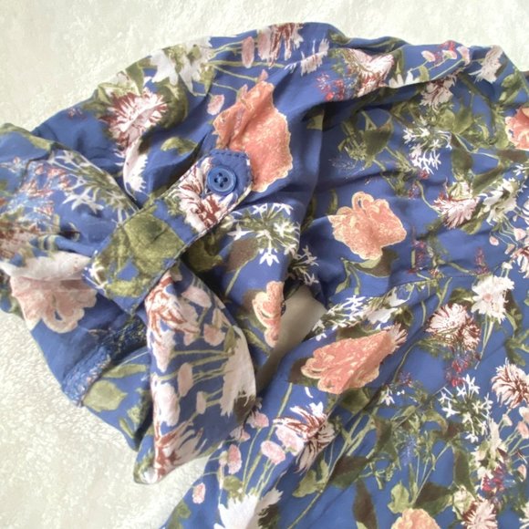 size 1x blouse/top Como Blu roll tab sleeves floral lightweight v-neck - Picture 10 of 11